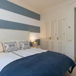 Alminar De Hotel *