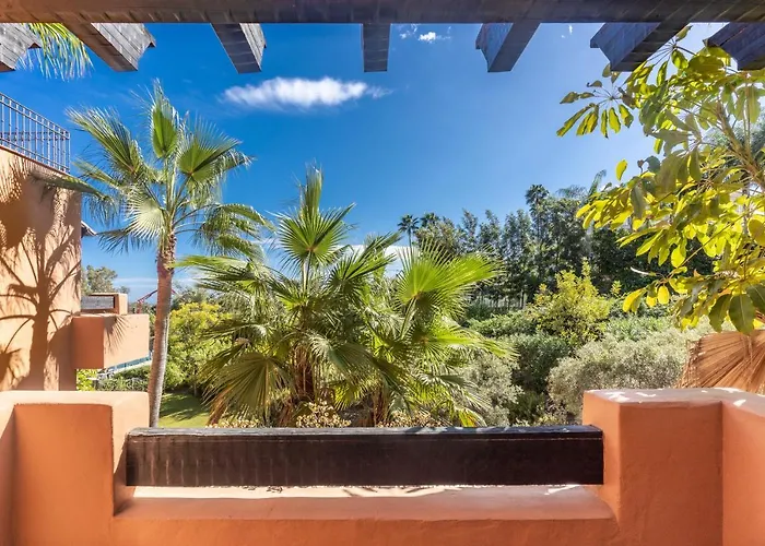 Alminar De Отель *